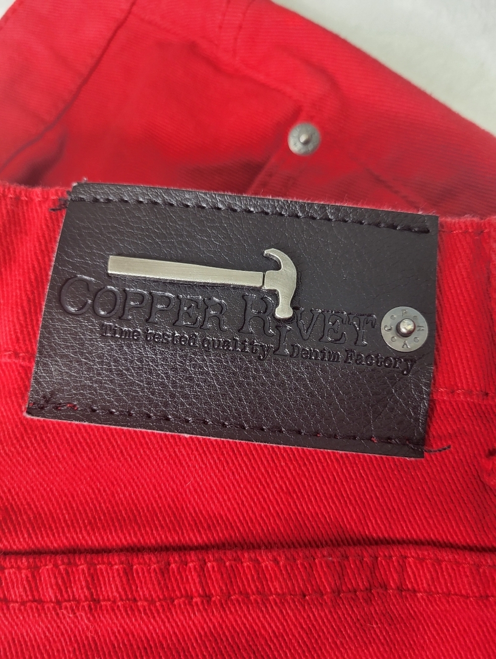 Copper Rivet Men's Distressed Red Zipper Detail Shorts. Size 36. - Picture 11 of 11